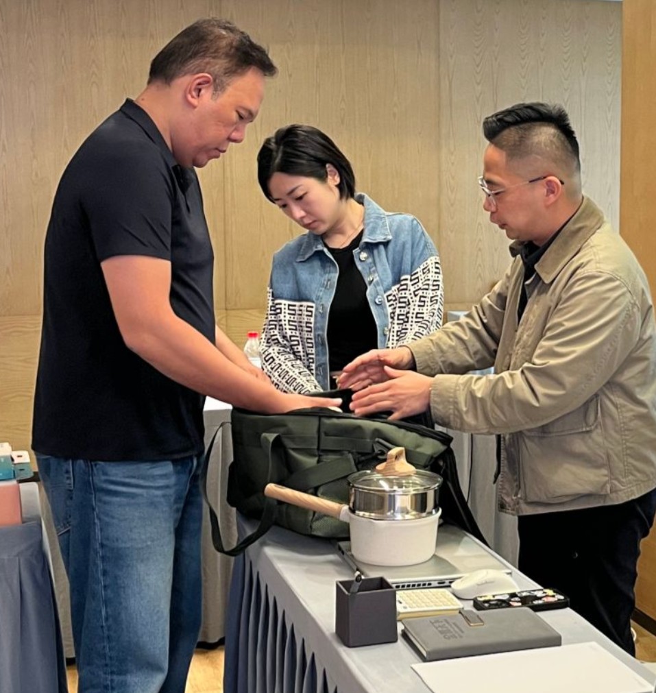 带着产品来训练营的企业负责人